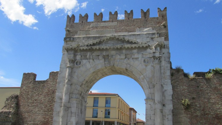 Arco D'Augusto