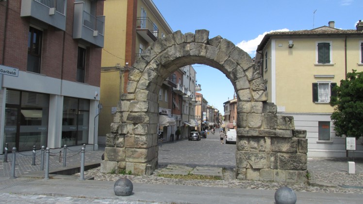 Porta Montanara